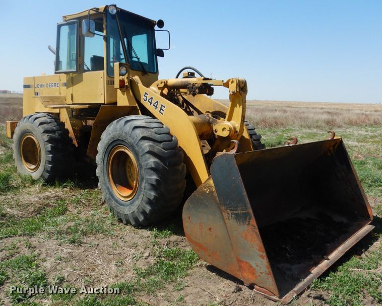 image for item GO9154 1988 John Deere 544E  wheel loader