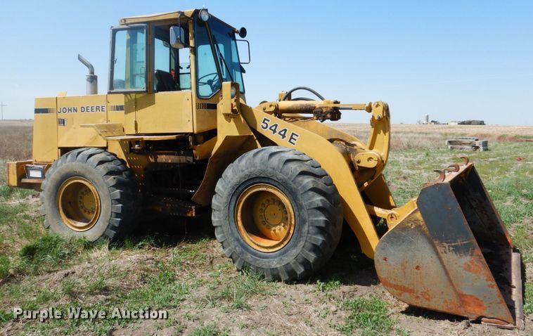 image for item GO9154 1988 John Deere 544E  wheel loader