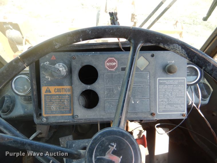 image for item GO9154 1988 John Deere 544E  wheel loader