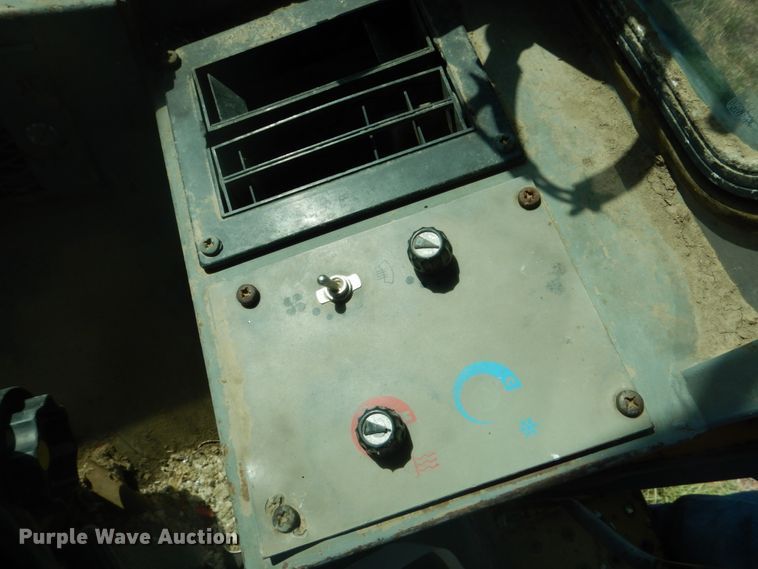 image for item GO9154 1988 John Deere 544E  wheel loader