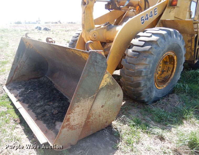 image for item GO9154 1988 John Deere 544E  wheel loader