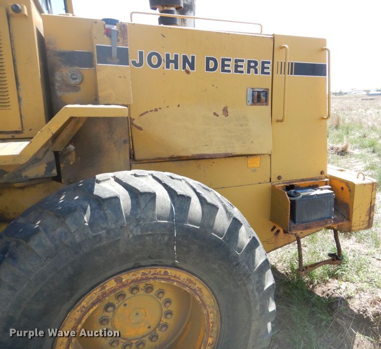 image for item GO9154 1988 John Deere 544E  wheel loader