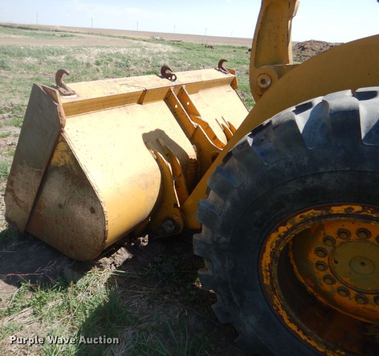 image for item GO9154 1988 John Deere 544E  wheel loader