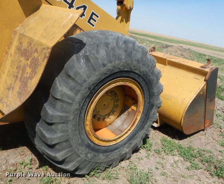 image for item GO9154 1988 John Deere 544E  wheel loader