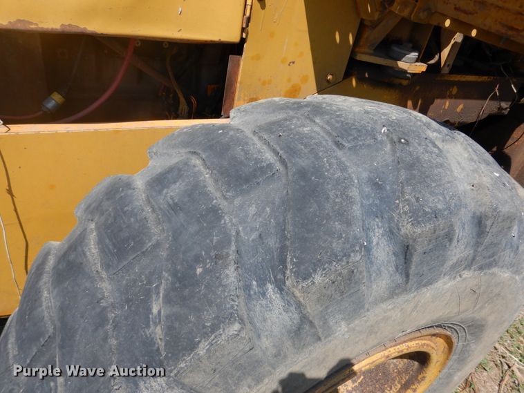 image for item GO9154 1988 John Deere 544E  wheel loader