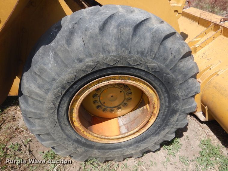 image for item GO9154 1988 John Deere 544E  wheel loader
