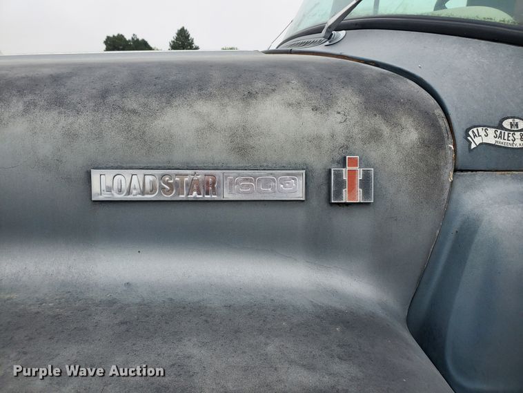 image for item GO9161 1973 International Loadstar 1600  grain truck