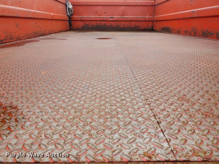 image for item GO9161 1973 International Loadstar 1600  grain truck