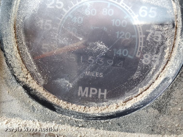 image for item GO9162 1981 International S2200  semi truck