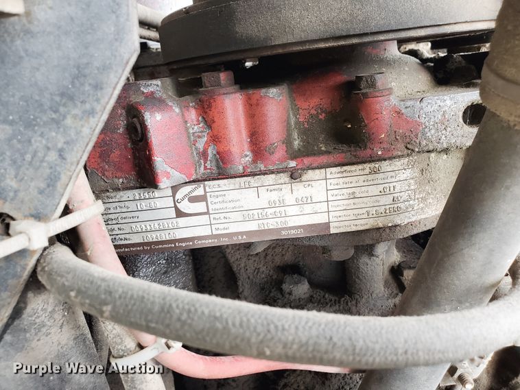 image for item GO9162 1981 International S2200  semi truck