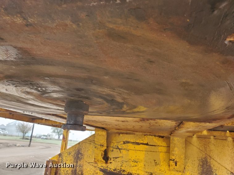 image for item GO9164 1962 Hyster C25T drop deck equipment trailer