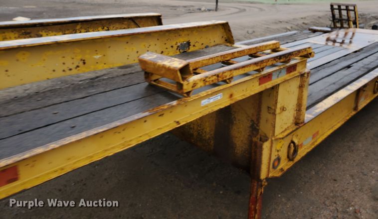 image for item GO9164 1962 Hyster C25T drop deck equipment trailer