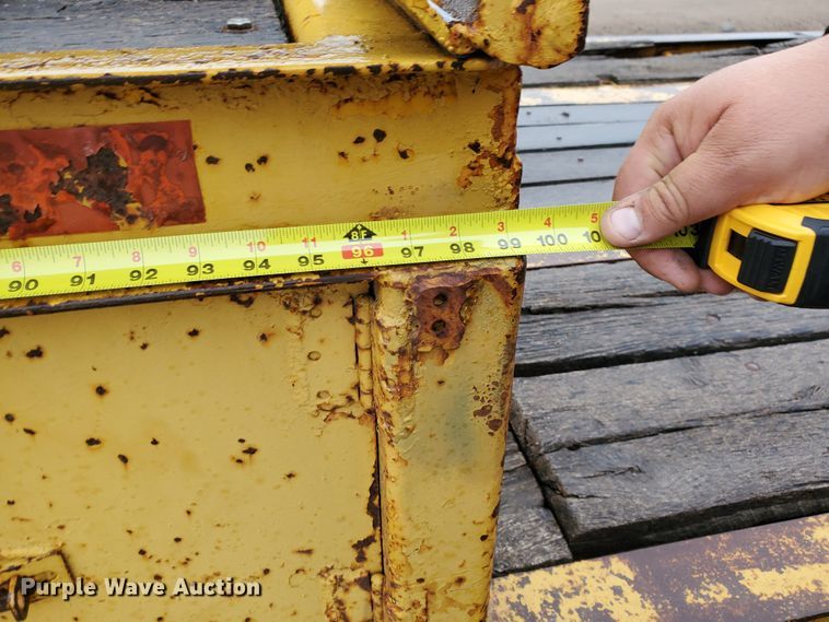 image for item GO9164 1962 Hyster C25T drop deck equipment trailer