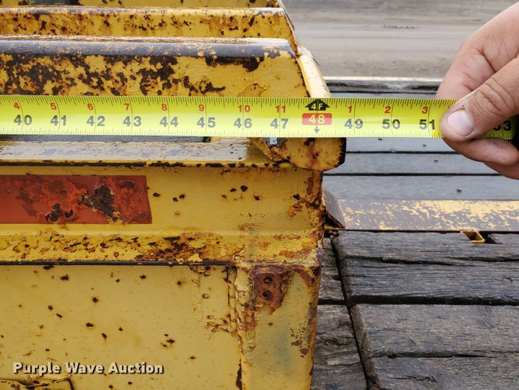 image for item GO9164 1962 Hyster C25T drop deck equipment trailer