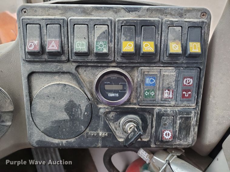 image for item GO9165 1995 Fiat-Allis FR160  wheel loader