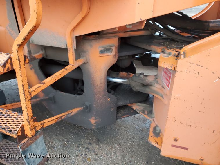 image for item GO9165 1995 Fiat-Allis FR160  wheel loader