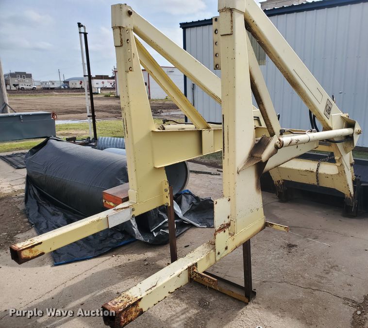 image for item GO9167 GB 900 loader