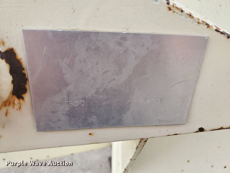 image for item GO9167 GB 900 loader