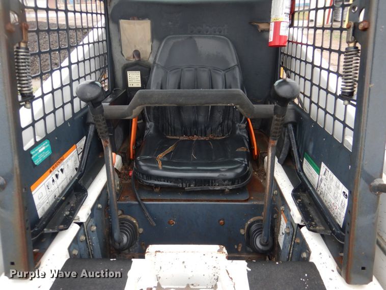 image for item GO9168 1998 Bobcat 863  skid steer loader