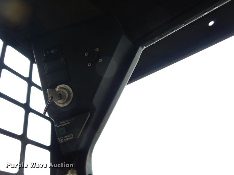 image for item GO9168 1998 Bobcat 863  skid steer loader