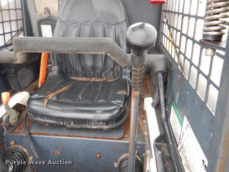 image for item GO9168 1998 Bobcat 863  skid steer loader