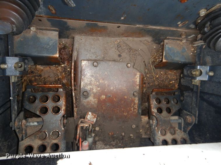 image for item GO9168 1998 Bobcat 863  skid steer loader