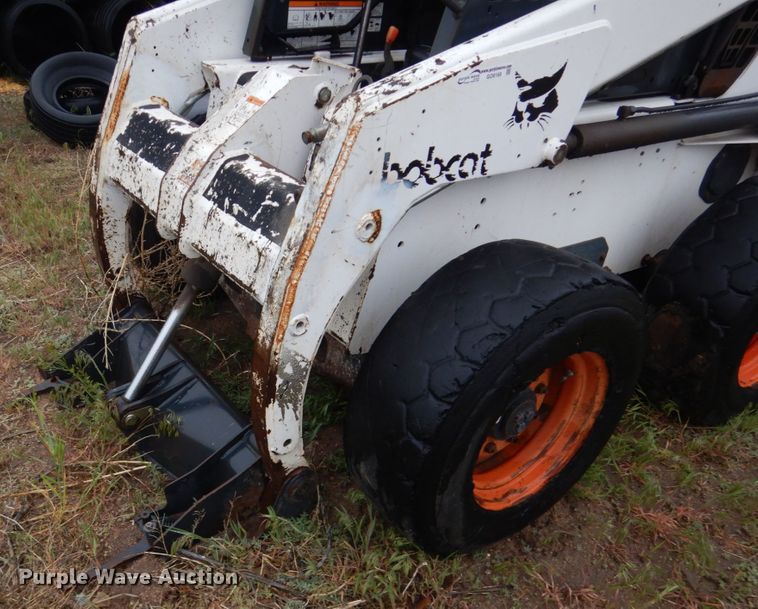 image for item GO9168 1998 Bobcat 863  skid steer loader