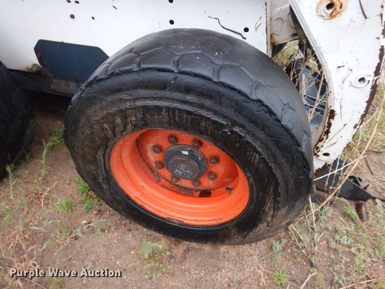 image for item GO9168 1998 Bobcat 863  skid steer loader