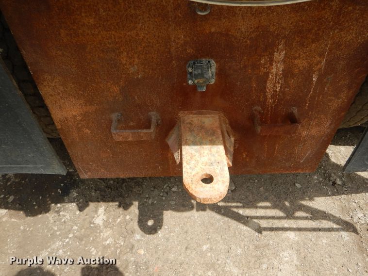 image for item GO9651 1987 Freightliner FLT  flatbed truck