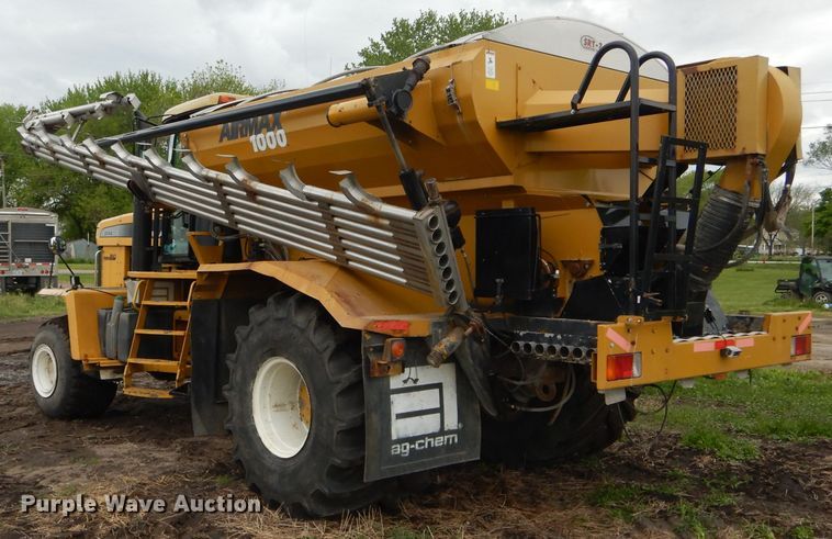 image for item GO9652 2002 Ag-Chem TerraGator 8144 applicator