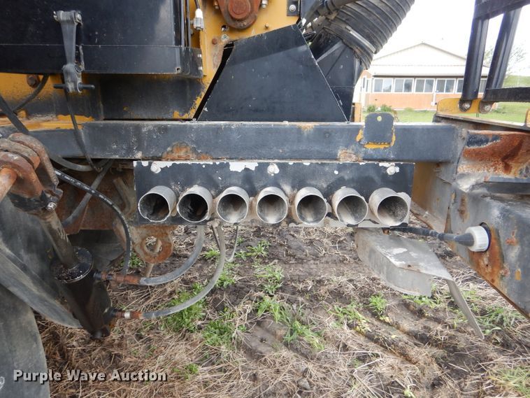 image for item GO9652 2002 Ag-Chem TerraGator 8144 applicator