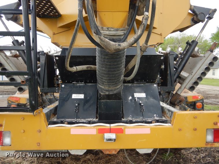 image for item GO9652 2002 Ag-Chem TerraGator 8144 applicator