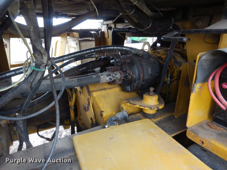 image for item GO9652 2002 Ag-Chem TerraGator 8144 applicator