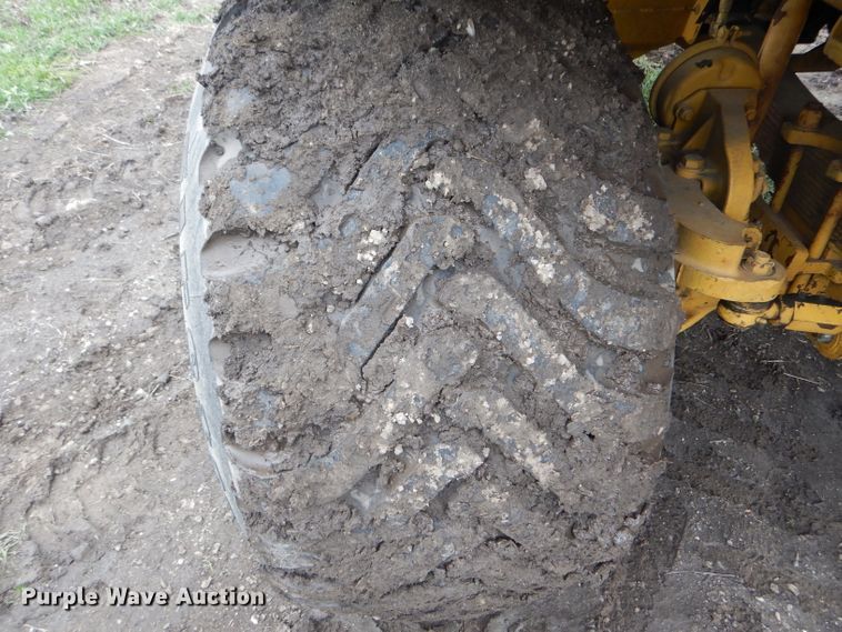 image for item GO9652 2002 Ag-Chem TerraGator 8144 applicator