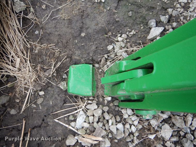 image for item GO9653 John Deere quick attach