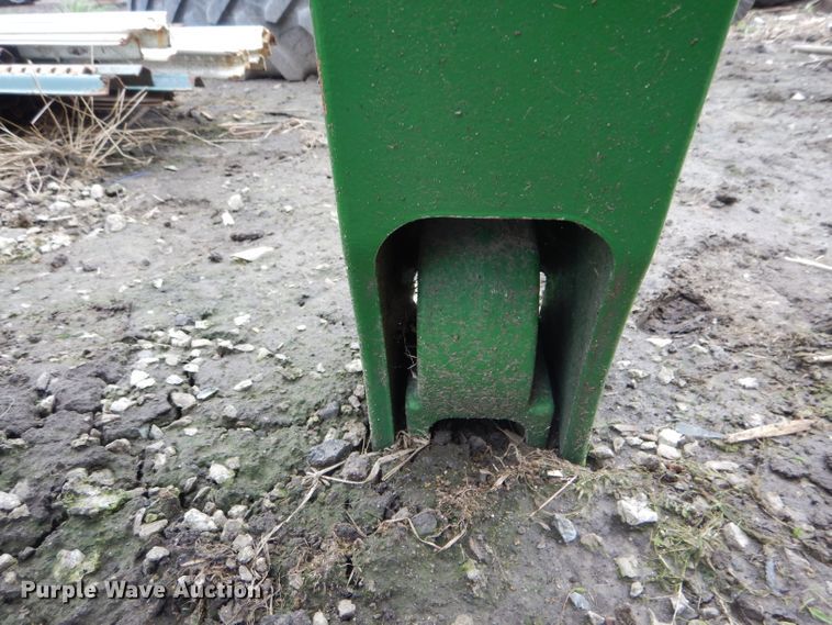 image for item GO9653 John Deere quick attach