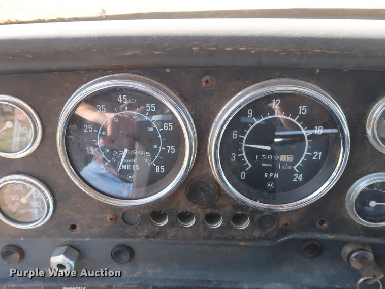 image for item GS9897 1985 GMC Brigadier  semi truck