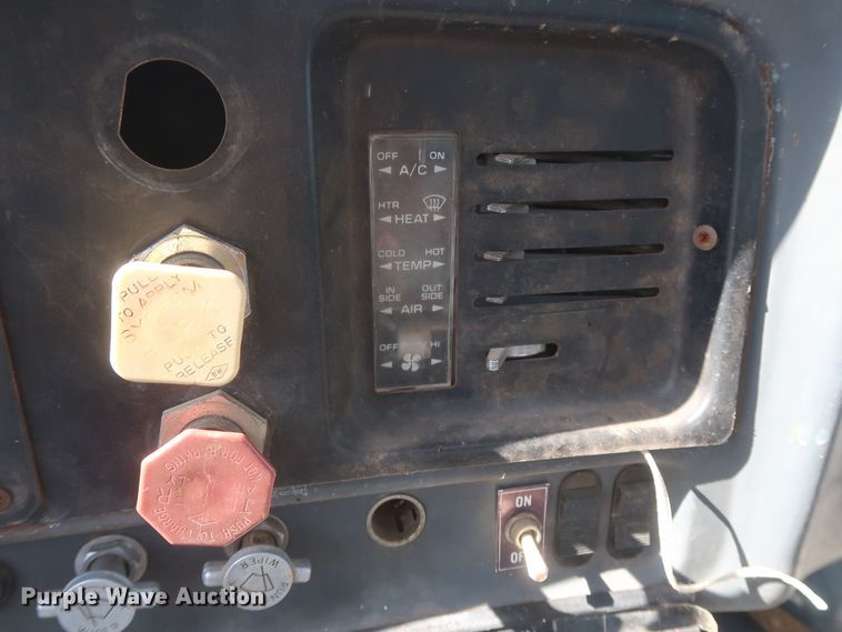 image for item GS9897 1985 GMC Brigadier  semi truck