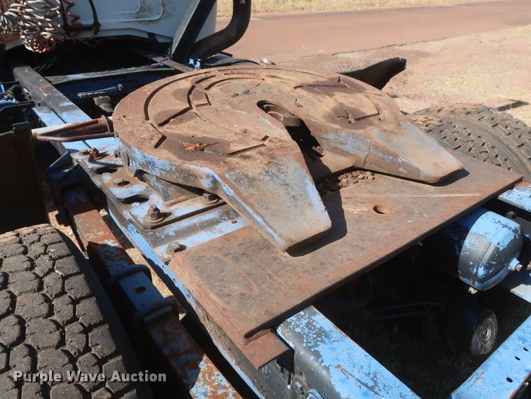 image for item GS9897 1985 GMC Brigadier  semi truck