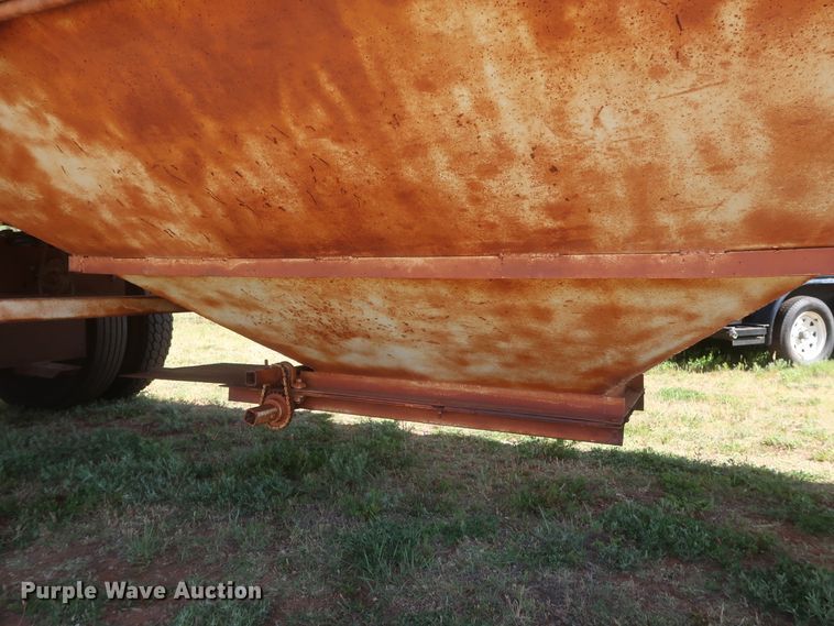 image for item GS9899 Double hopper bottom grain trailer