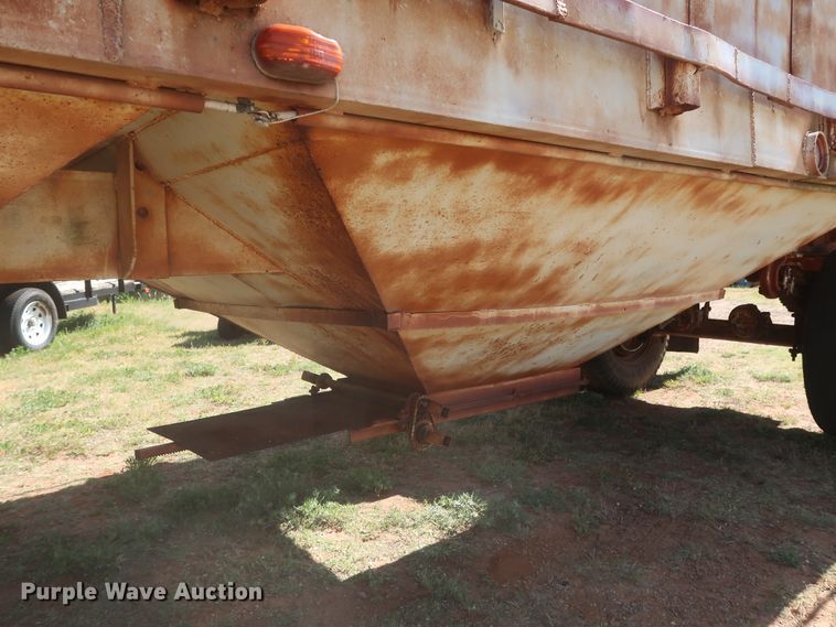 image for item GS9899 Double hopper bottom grain trailer