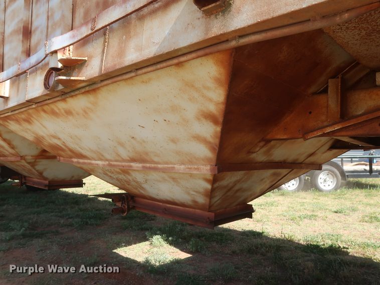 image for item GS9899 Double hopper bottom grain trailer