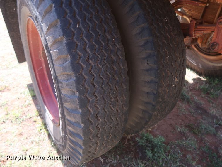 image for item GS9899 Double hopper bottom grain trailer