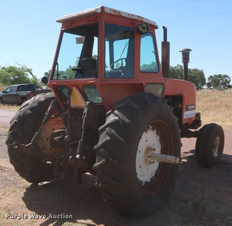 image for item GS9900 1979 Allis Chalmers 7045  tractor
