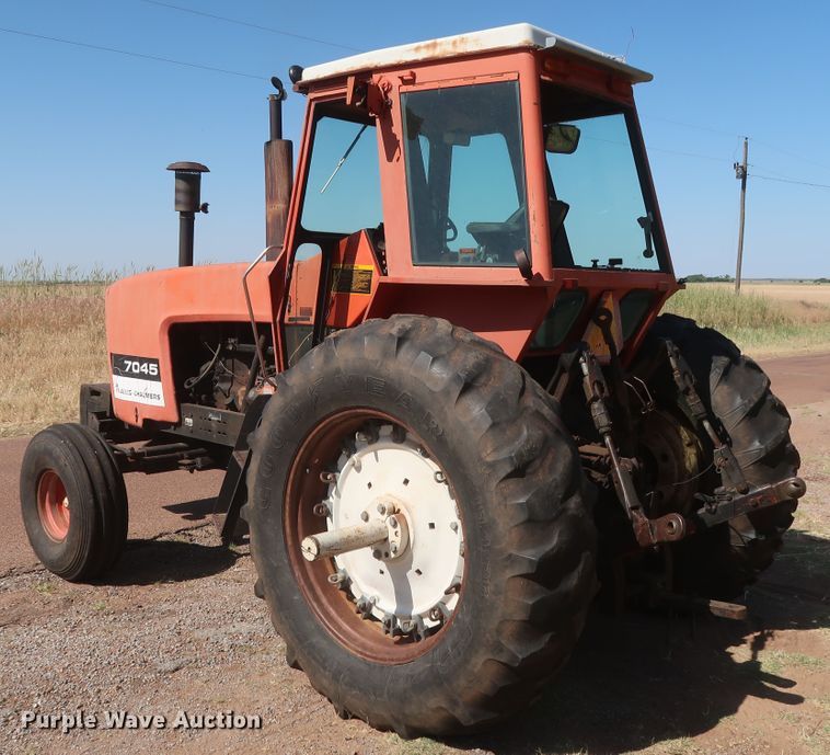 image for item GS9900 1979 Allis Chalmers 7045  tractor