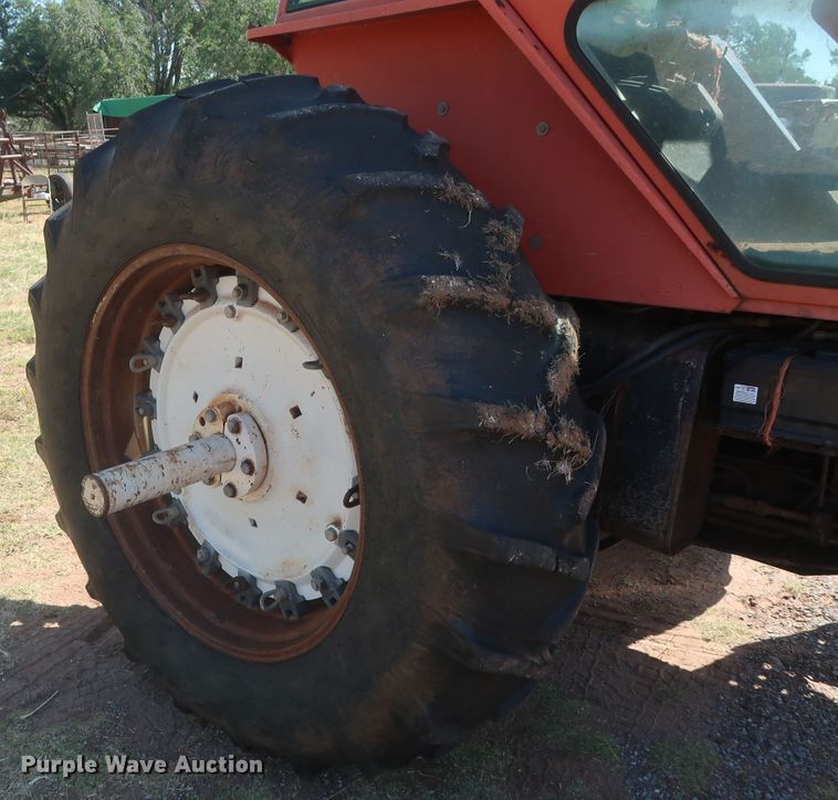 image for item GS9900 1979 Allis Chalmers 7045  tractor