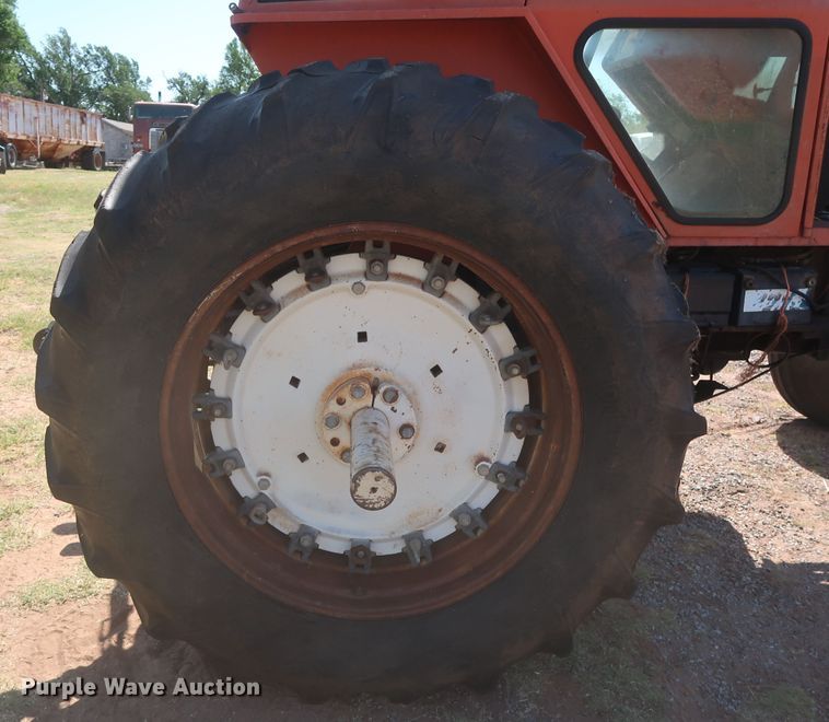 image for item GS9900 1979 Allis Chalmers 7045  tractor