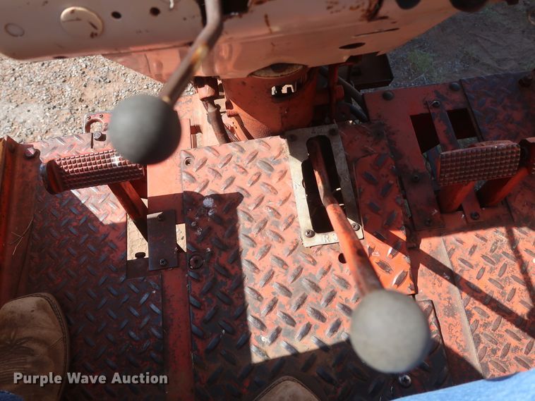 image for item GS9901 1965 J I Case Comfort King 831  tractor