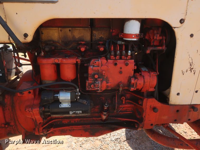 image for item GS9901 1965 J I Case Comfort King 831  tractor