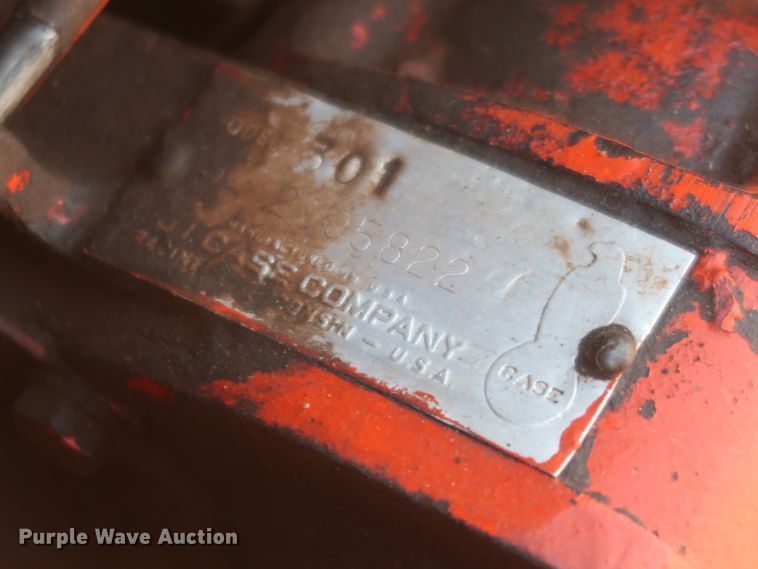 image for item GS9901 1965 J I Case Comfort King 831  tractor